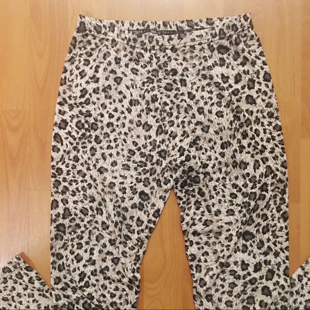 Cream Leopard leggings